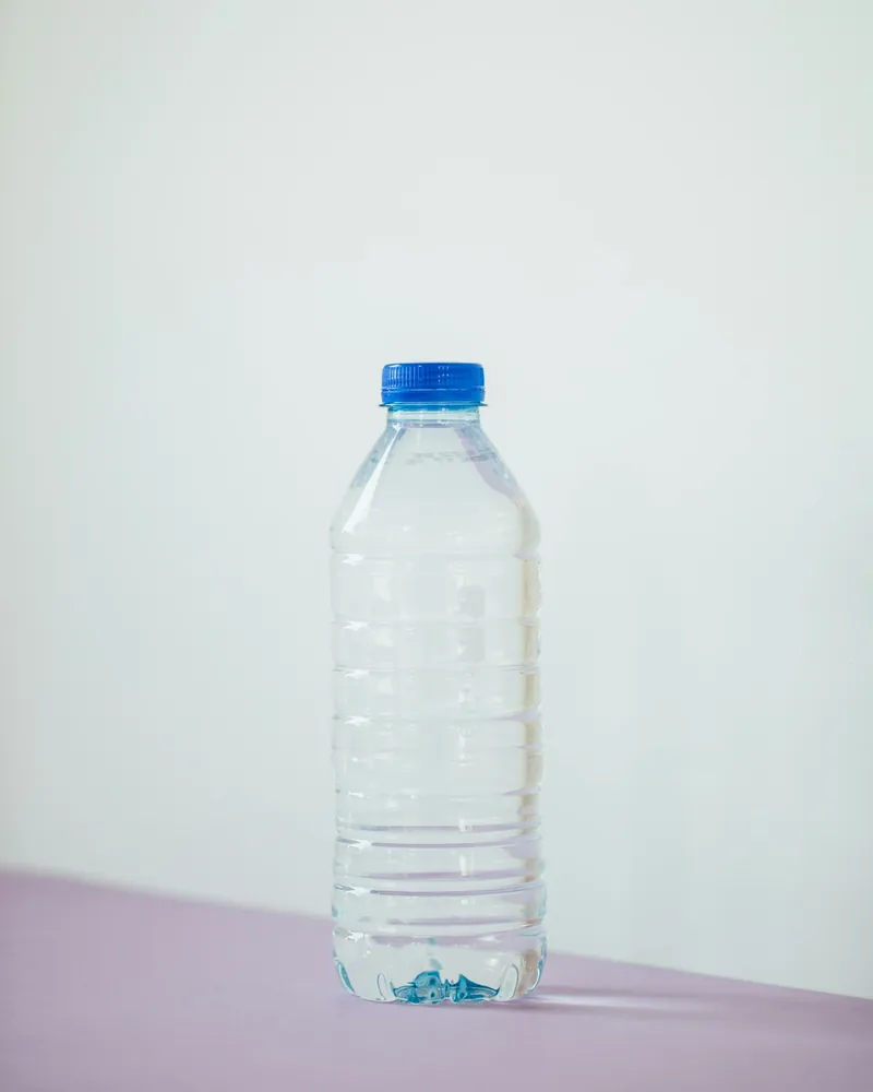 Eau minérale 50 cl : Eau plate